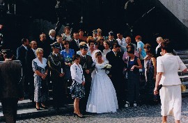 Åšlubne zdjÄ™cie 1.08.1998 przed Pomnikiem PowstaÅ„cÃ³w Warszawy